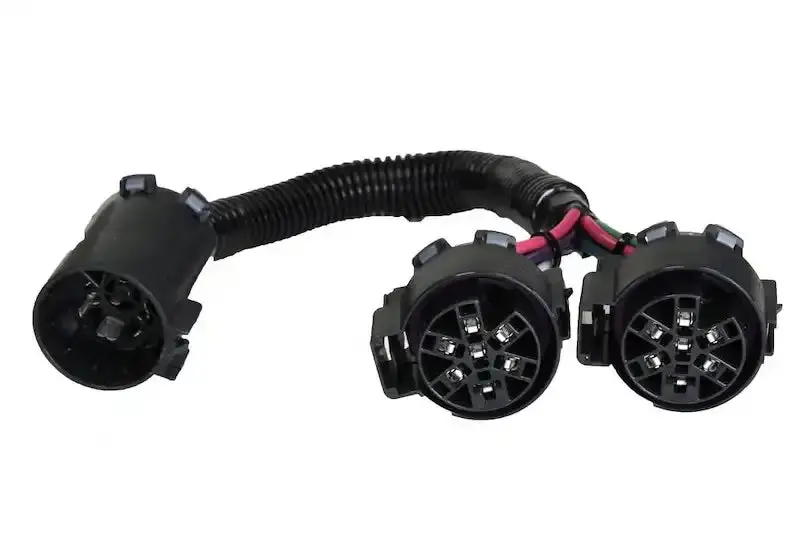 Hopkins 40984 Oe-Style T-Connector Trailer Wiring Splitter 1