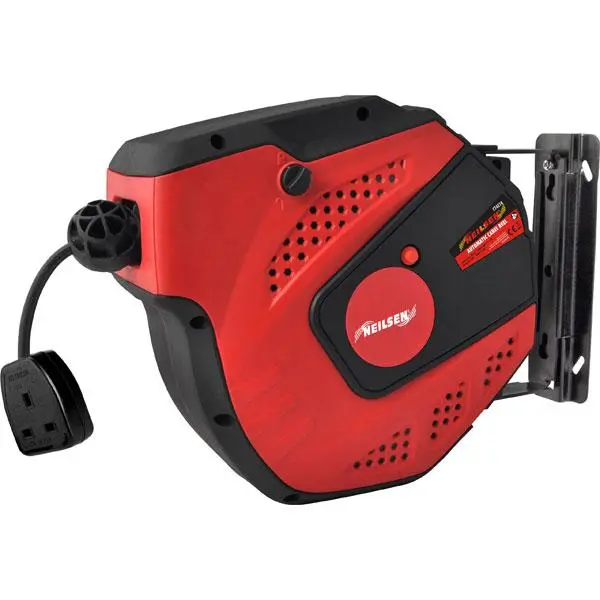 Neilsen Ct4210 15-Meter Auto-Retracting Wall-Mounted Extension Cable Reel 1